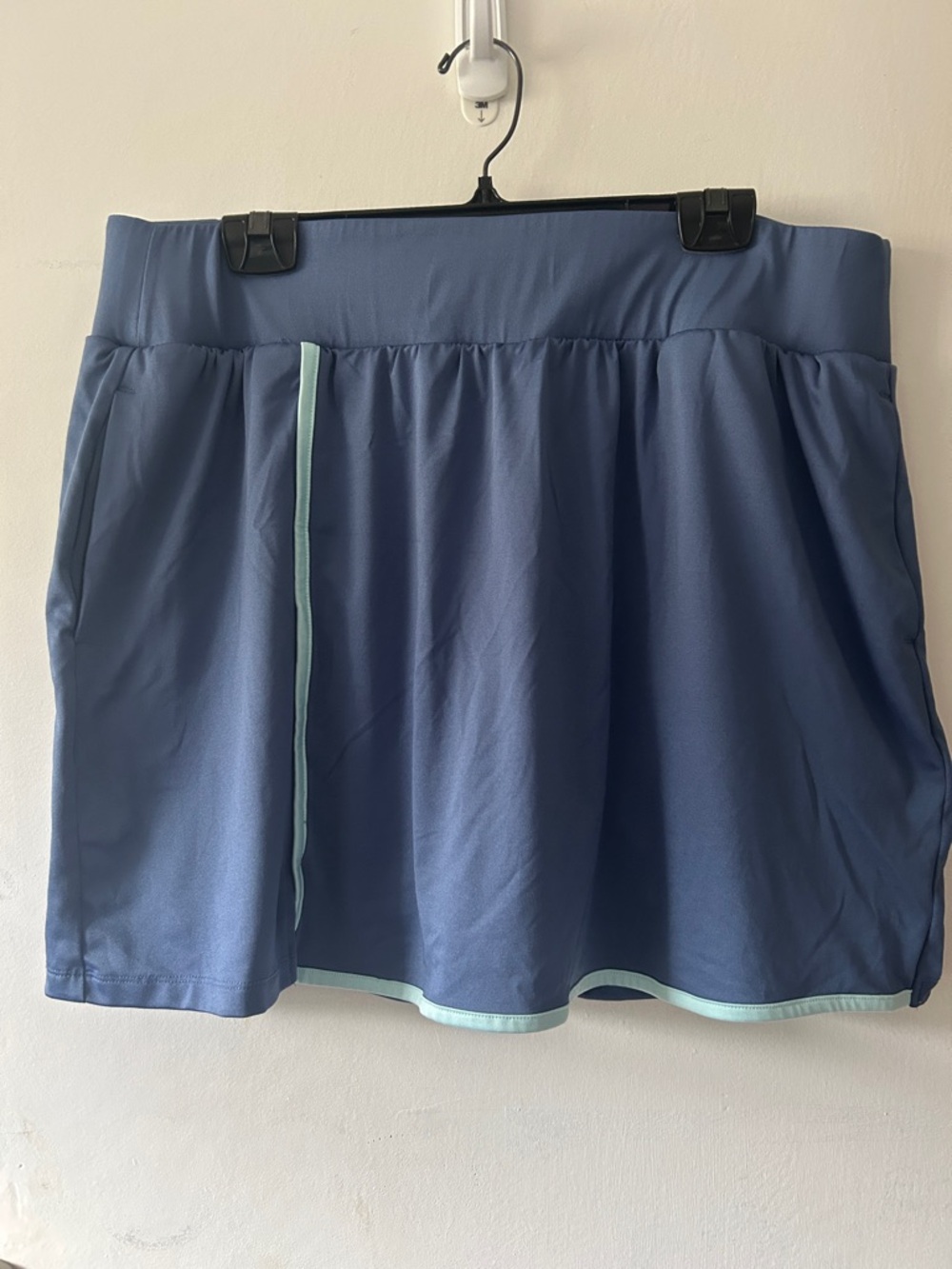 Livi Active Navy Skort with Mint Trim